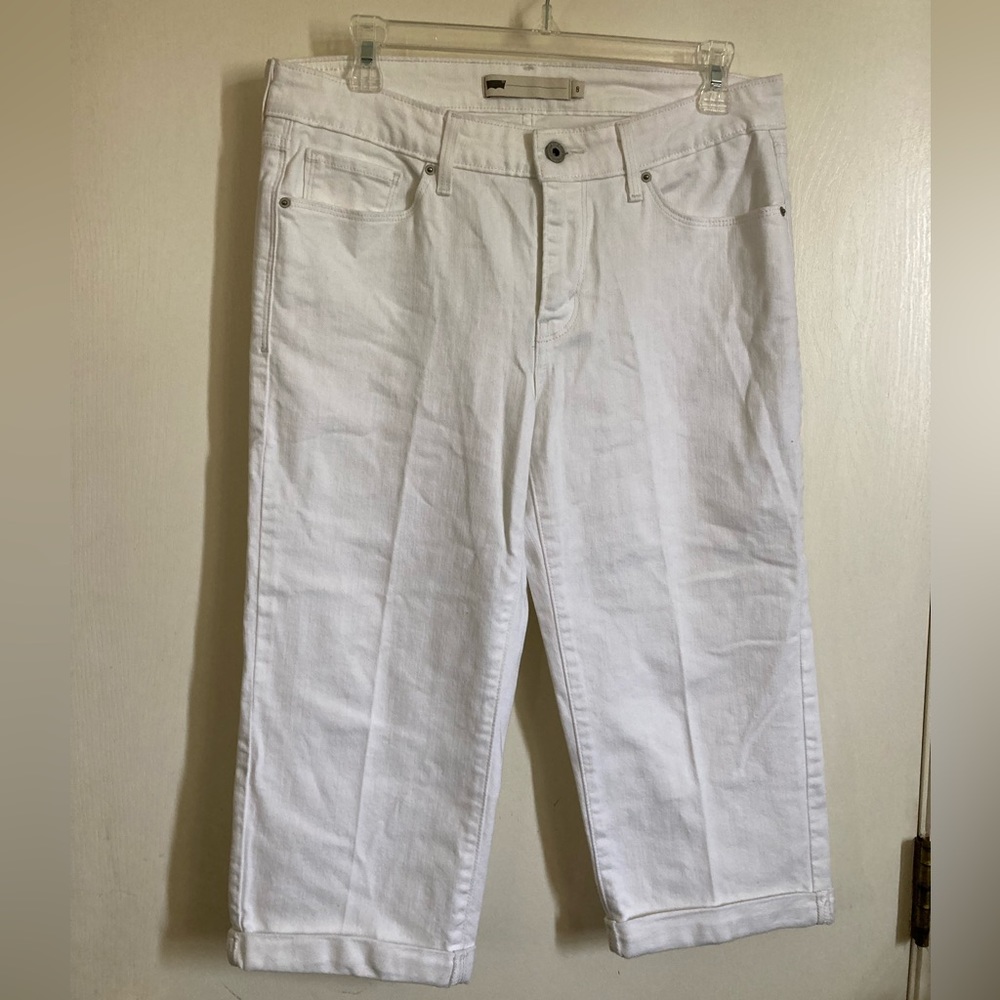 *Levi’s White Denim Cropped Cuffed Size 8/29 Capri Jean #IR